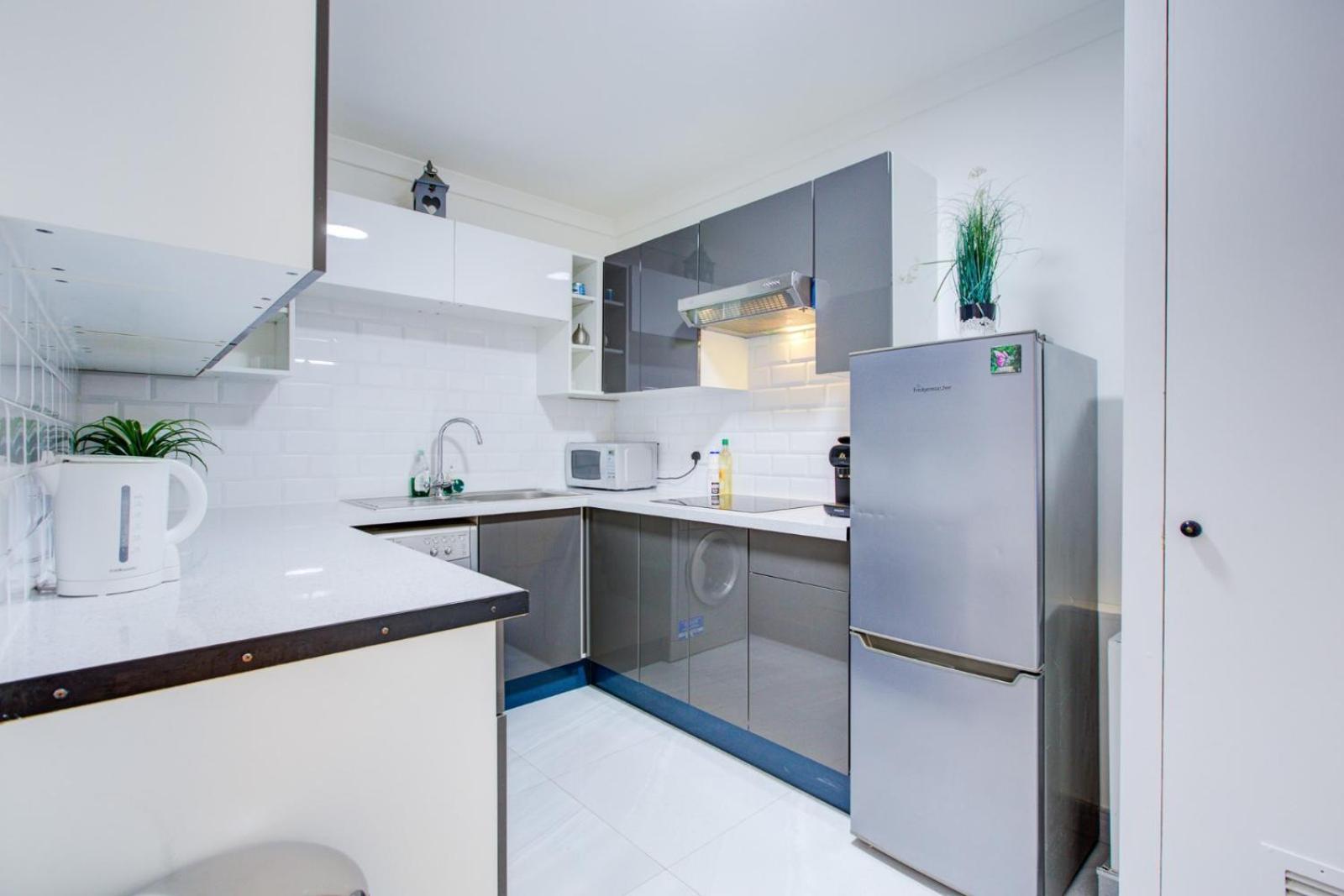Modern, Family-friendly By Hyde Park & Museums * London
